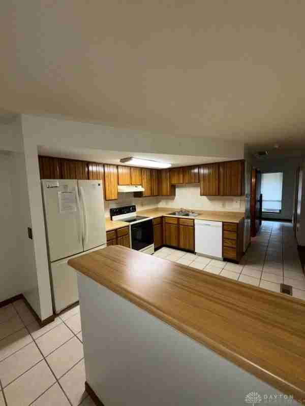 712 Hidden Valley Ct - Photo 4 of 16