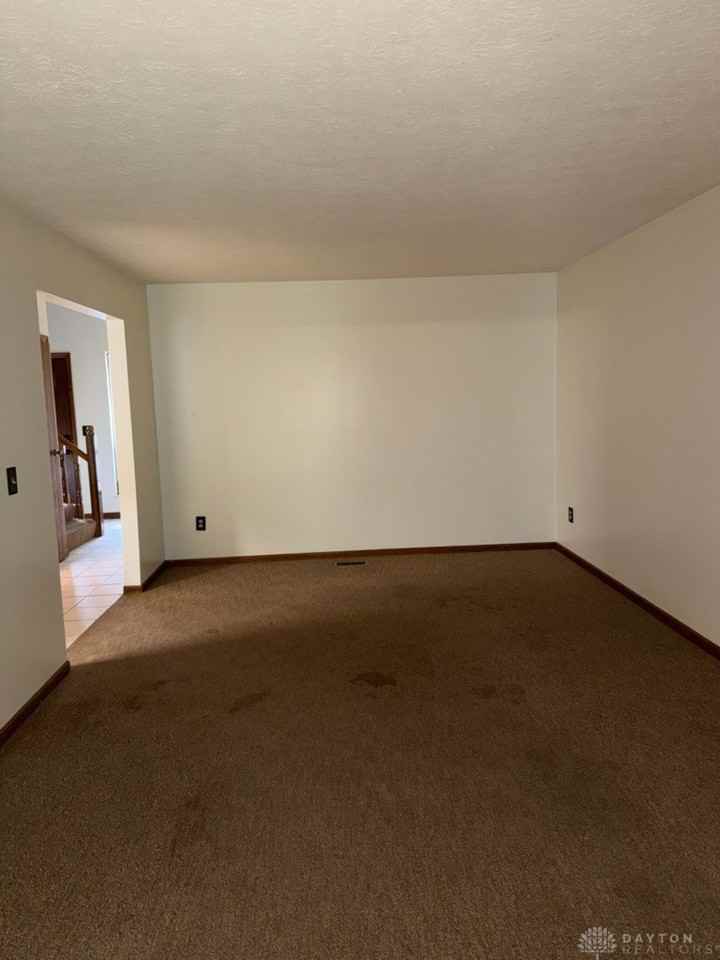 712 Hidden Valley Ct - Photo 6 of 16