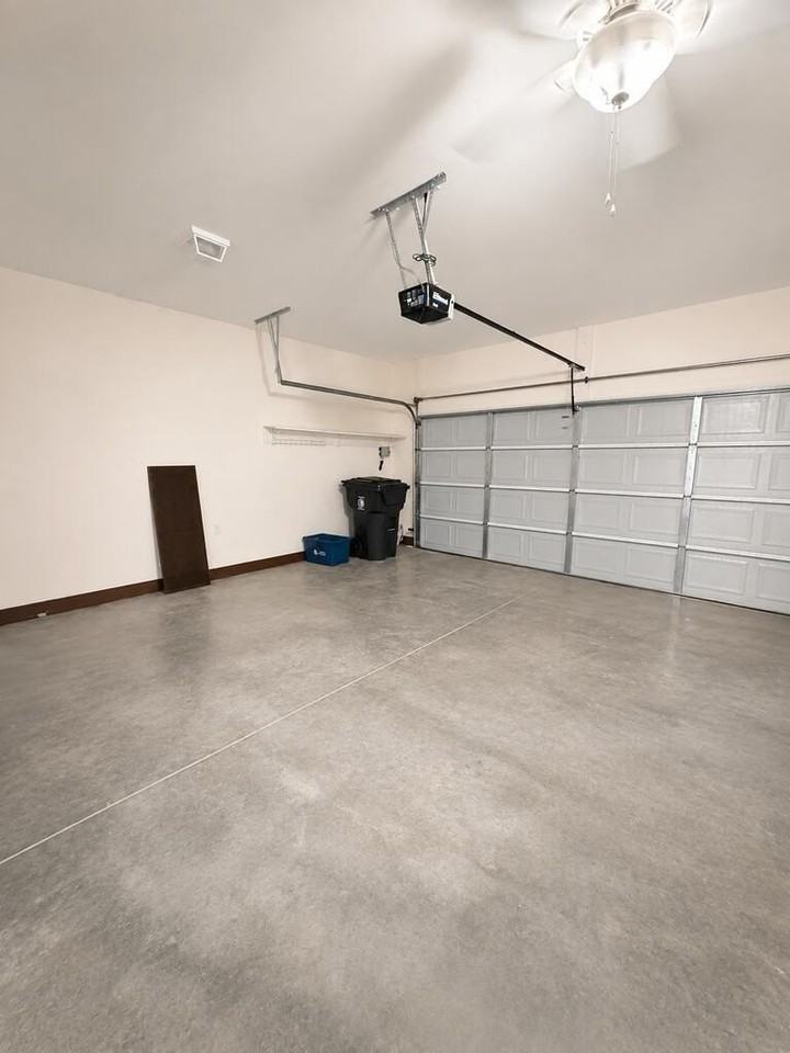 105 Belhaven Dr - Photo 7 of 10