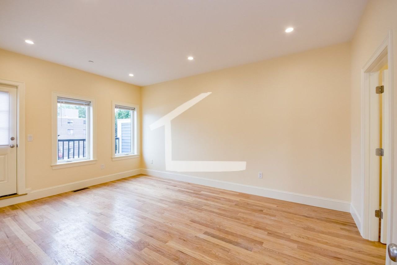 120 Tremont St - Photo 3 of 9
