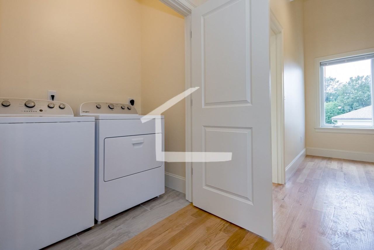 120 Tremont St - Photo 5 of 9