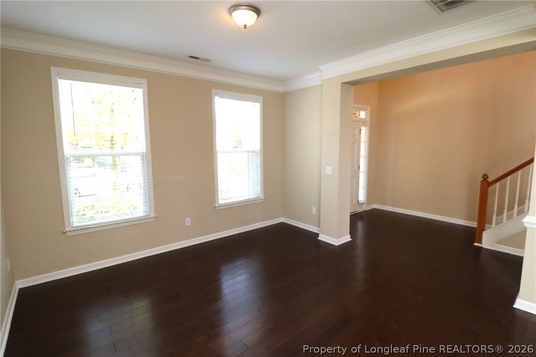 1015 Katie Ln - Photo 6 of 49