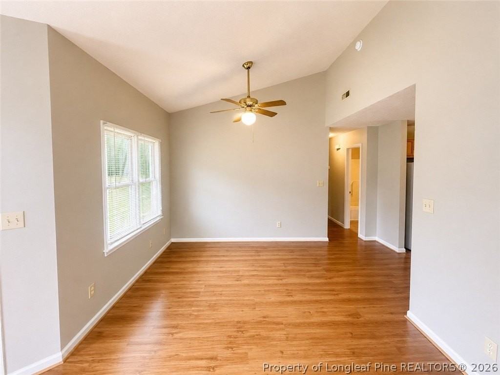 633 Winthrop Ct - Photo 3 of 15