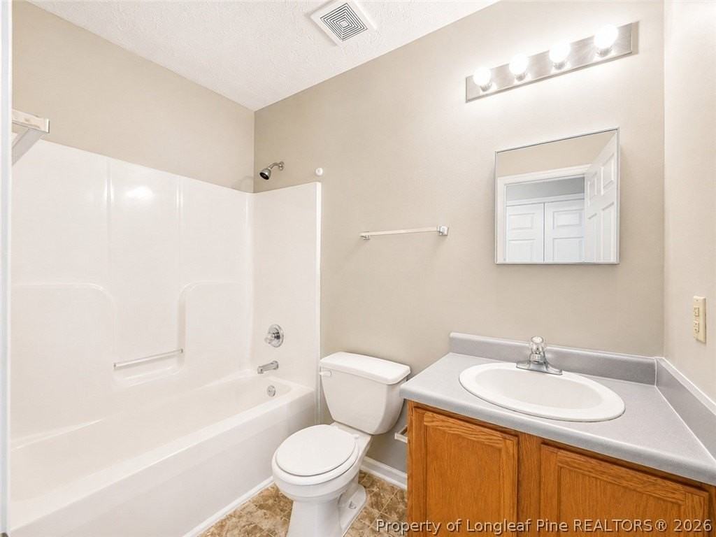 633 Winthrop Ct - Photo 6 of 15