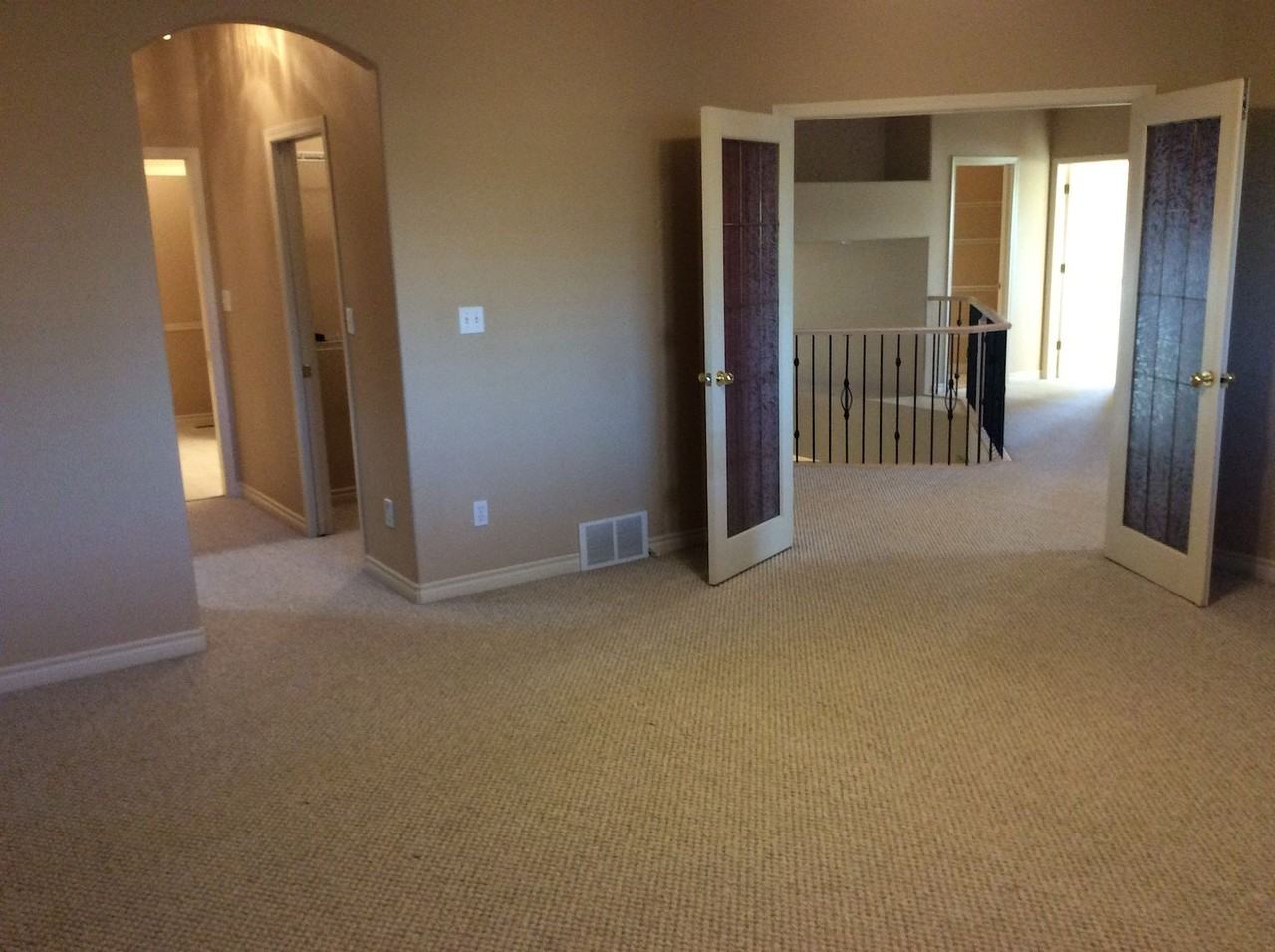 25 Kingsbury Cres - Photo 7 of 15