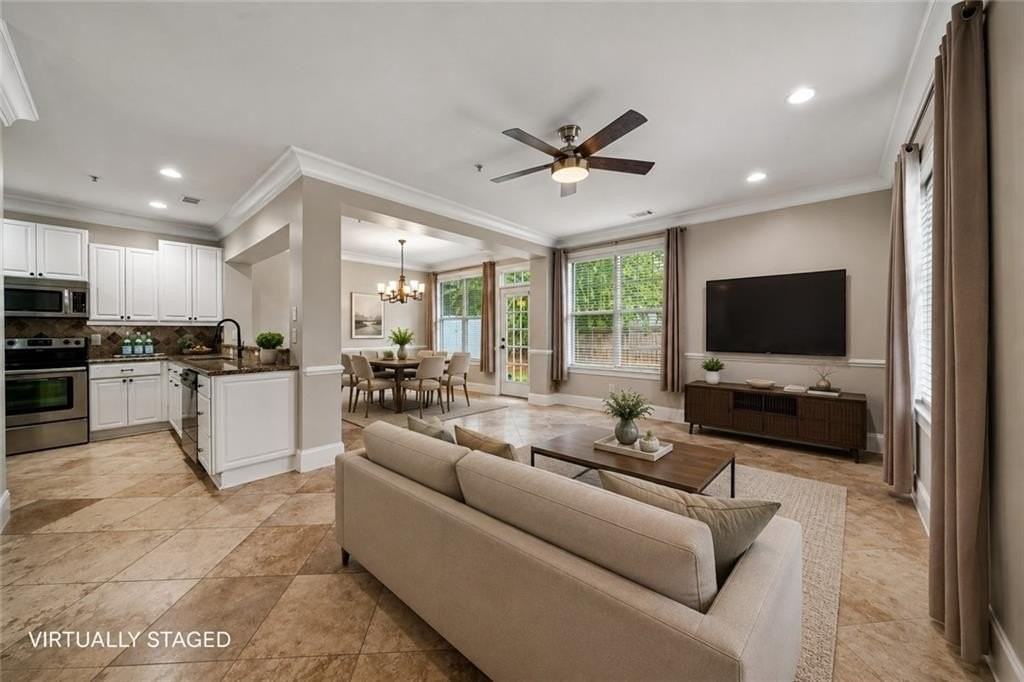 100 Kasey Dr - Photo 2 of 28