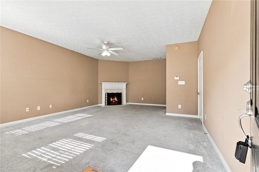 3063 Kentmere Dr - Photo 3 of 25