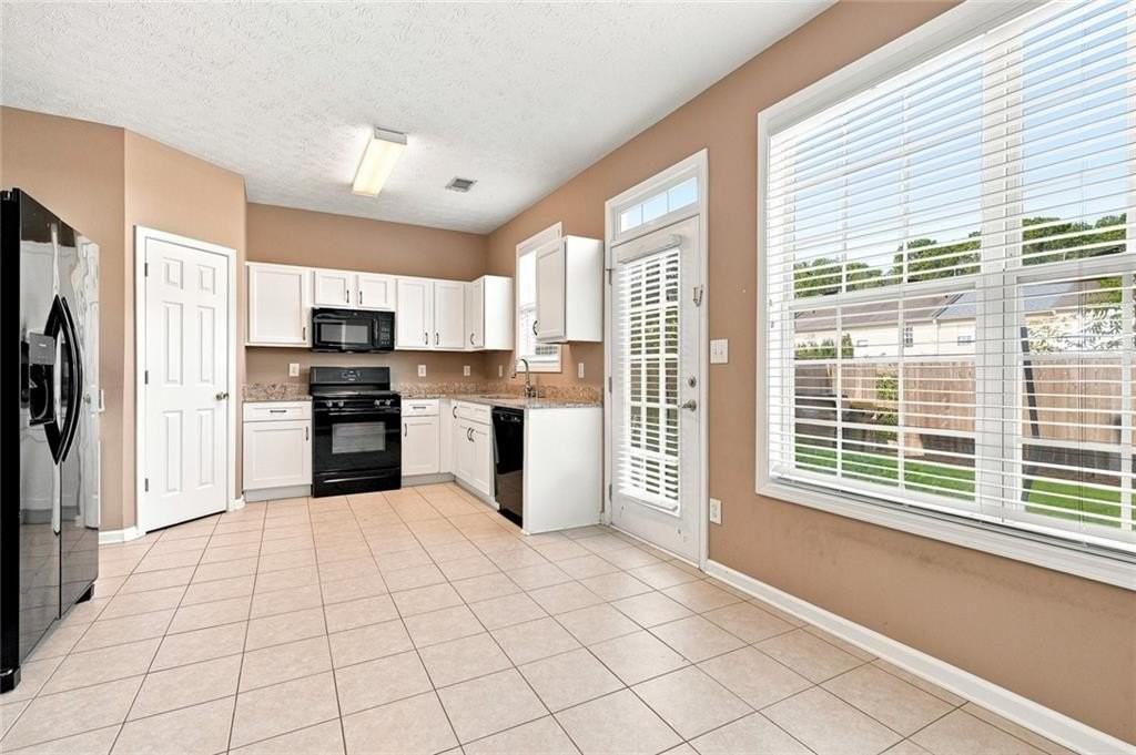 3063 Kentmere Dr - Photo 7 of 25