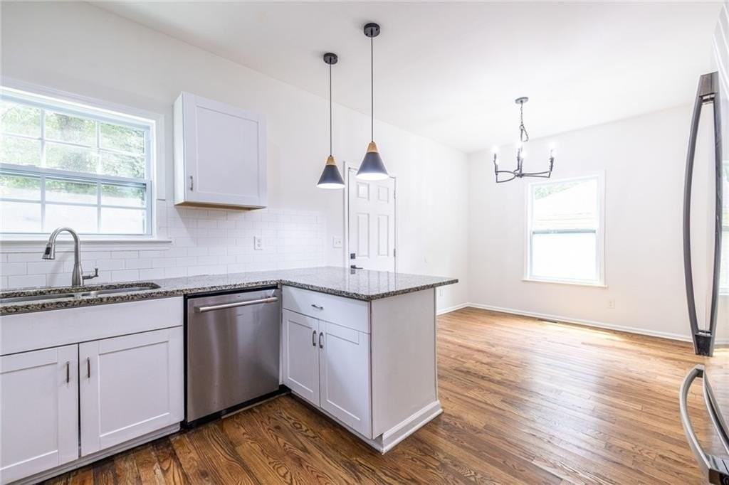 1146 Ira St Sw - Photo 7 of 28