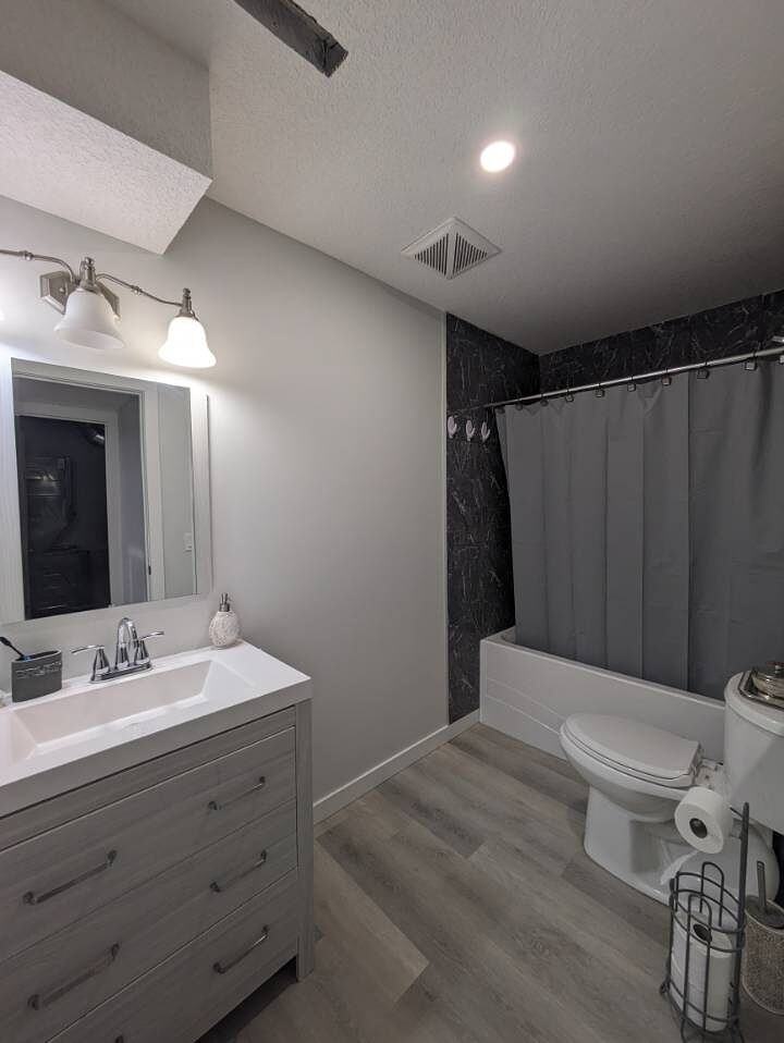 759 New Brighton Dr Se - Photo 2 of 12
