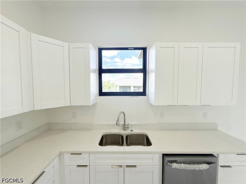 4229 Nw 32nd St - Photo 7 of 44