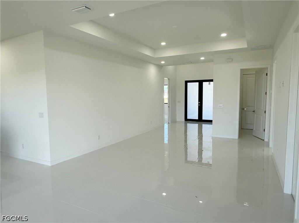 4238 Nw 34th Ter - Photo 4 of 41