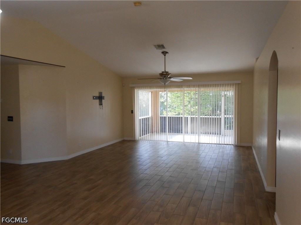 1221 Belair St E - Photo 2 of 20