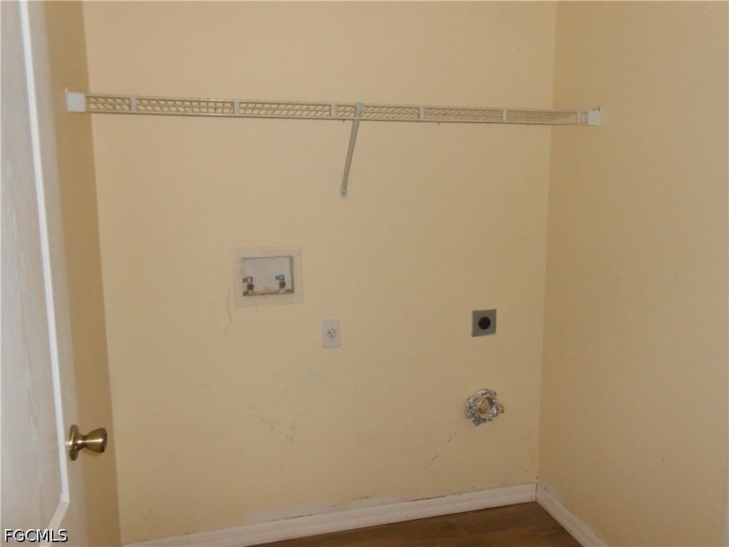 1221 Belair St E - Photo 6 of 20