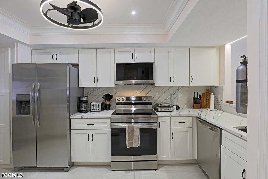 11921 Seabreeze Cove Ln #208 - Photo 5 of 20