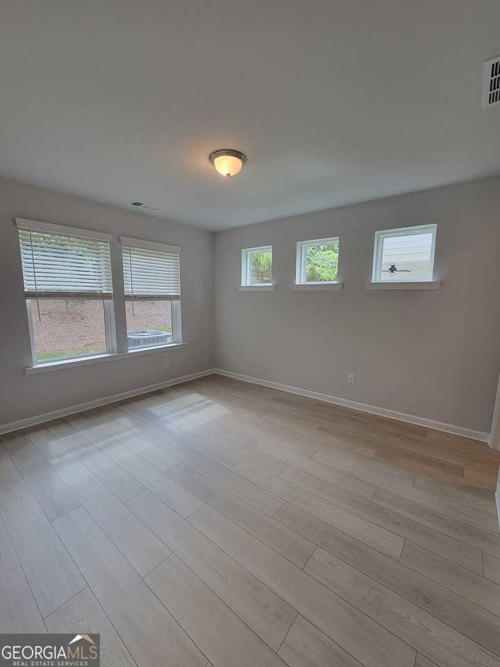 3203 Bateman Dr Sw - Photo 2 of 12