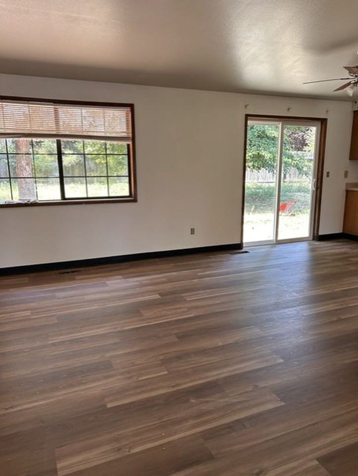237 Reames Cir - Photo 6 of 8