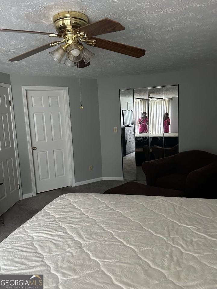 4262 Parkview Ct - Photo 3 of 9