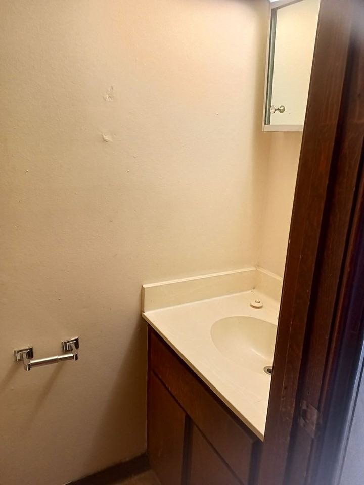 Sugartree Apartments and Townhomes - Photo 5 of 28