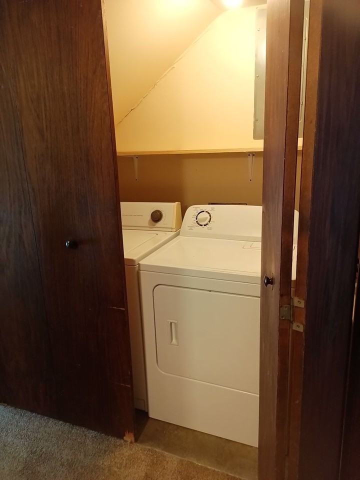 Sugartree Apartments and Townhomes - Photo 6 of 28