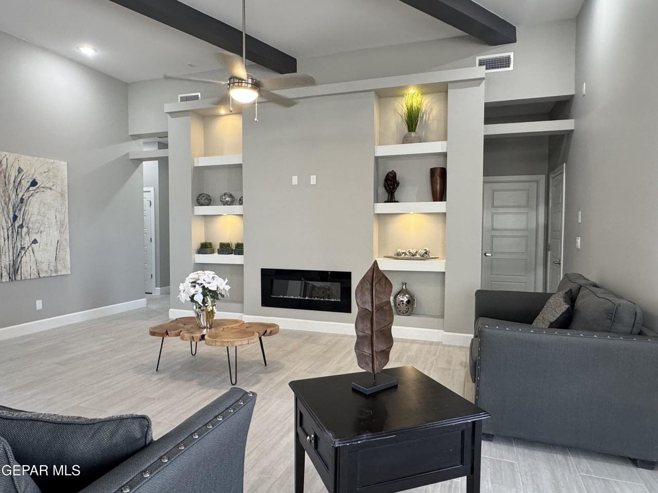 13079 Emerald Hills Ave - Photo 5 of 35