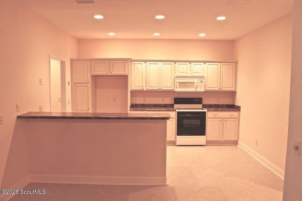 182 Peppertree Crossing Ave #182 - Photo 4 of 7