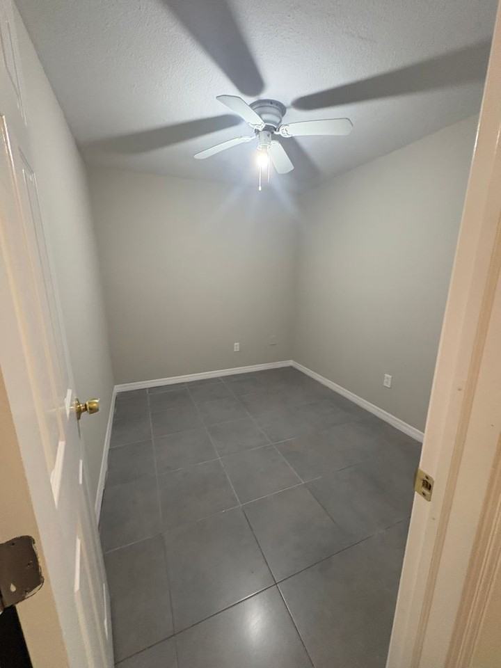 11461 Char Ann Dr - Photo 7 of 12