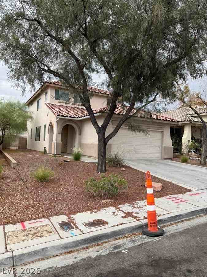 8475 Regal Hills Ct - Photo 3 of 24