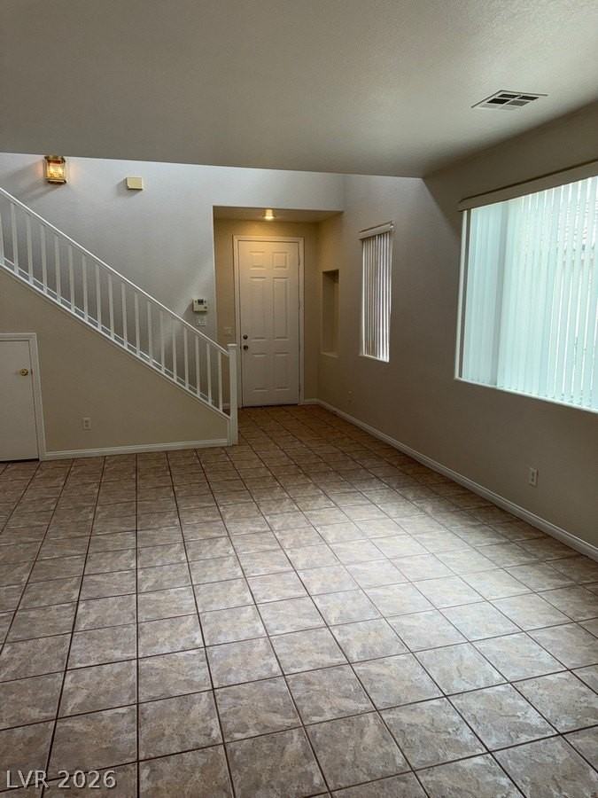 8475 Regal Hills Ct - Photo 5 of 24