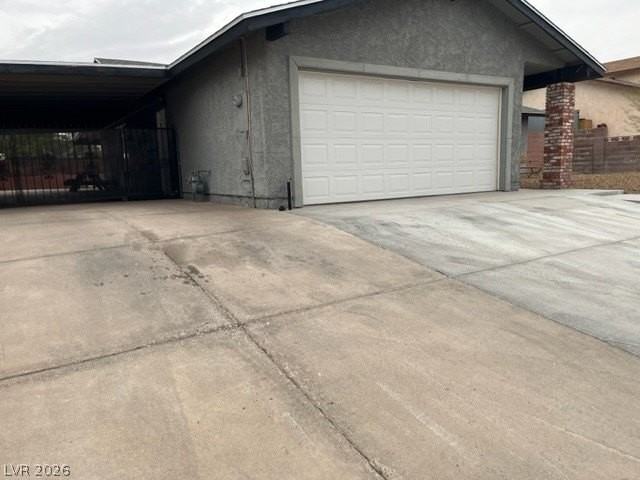 648 Paloma Dr - Photo 2 of 16
