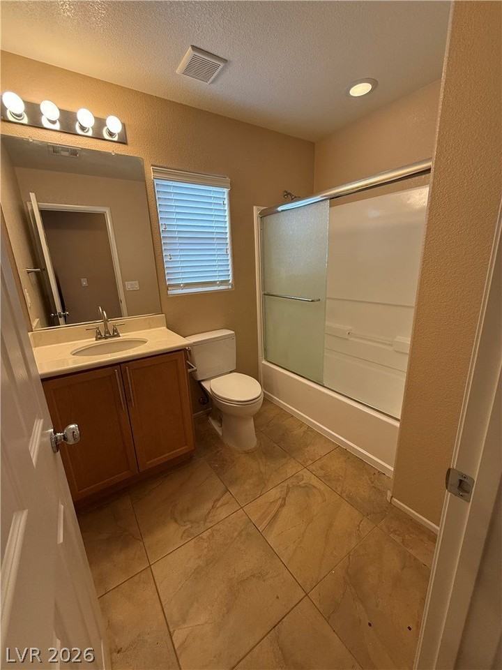 5614 Markley Ave - Photo 4 of 17