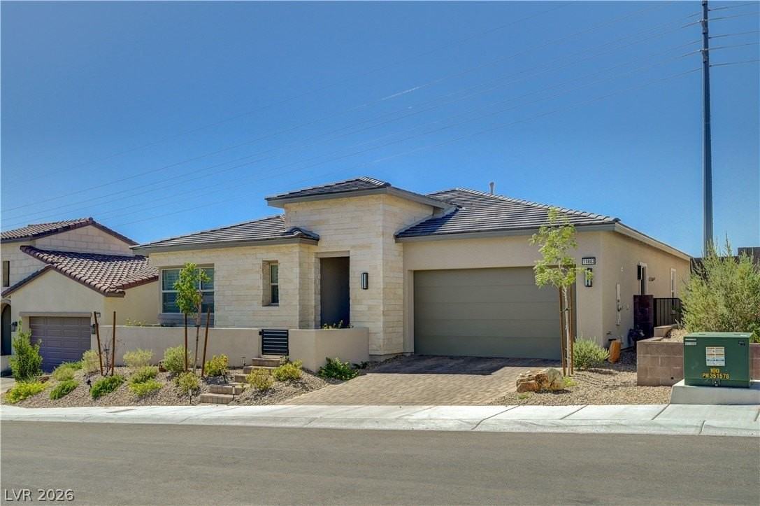 11803 Giroma Ave - Photo 2 of 49