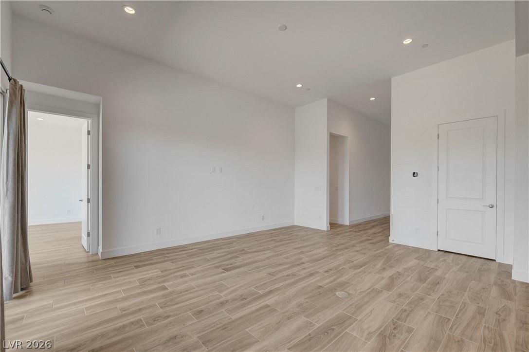 11803 Giroma Ave - Photo 6 of 49