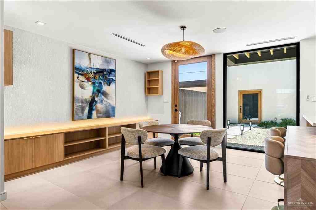 1410 S 7th Ave - Photo 7 of 38
