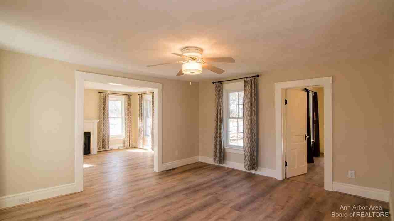 5071 Plymouth Rd - Photo 6 of 41