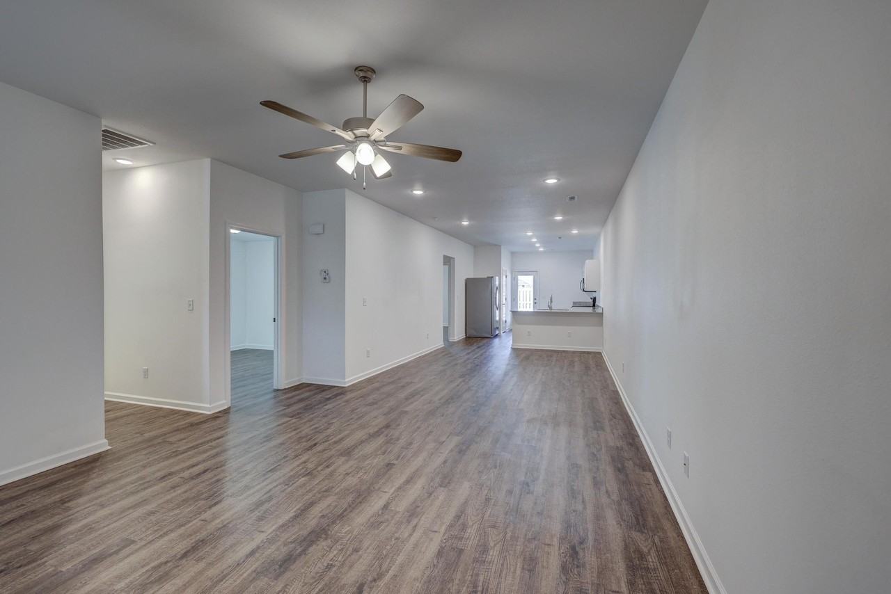 717 Short Leaf Ln - Photo 6 of 25