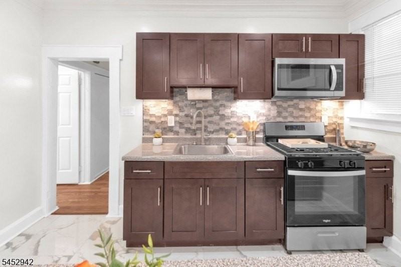 151 Mapes Ave - Photo 6 of 14
