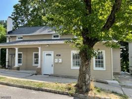 featured image of 227 William St