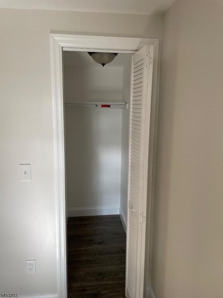 227 William St - Photo 7 of 17