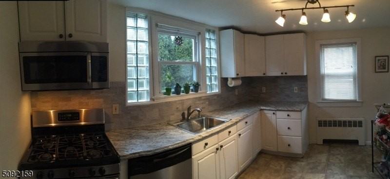 21 Cobb Pl - Photo 3 of 21