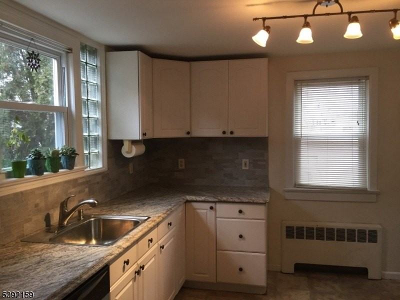 21 Cobb Pl - Photo 4 of 21