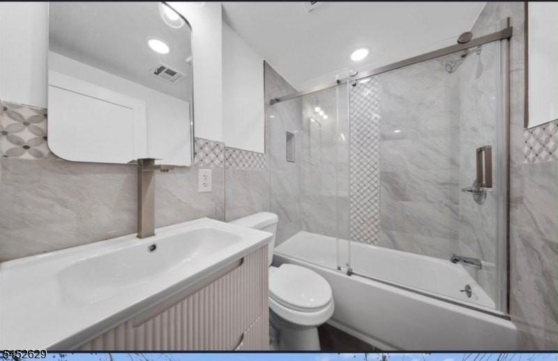 1111 53rd St #B - Photo 7 of 11