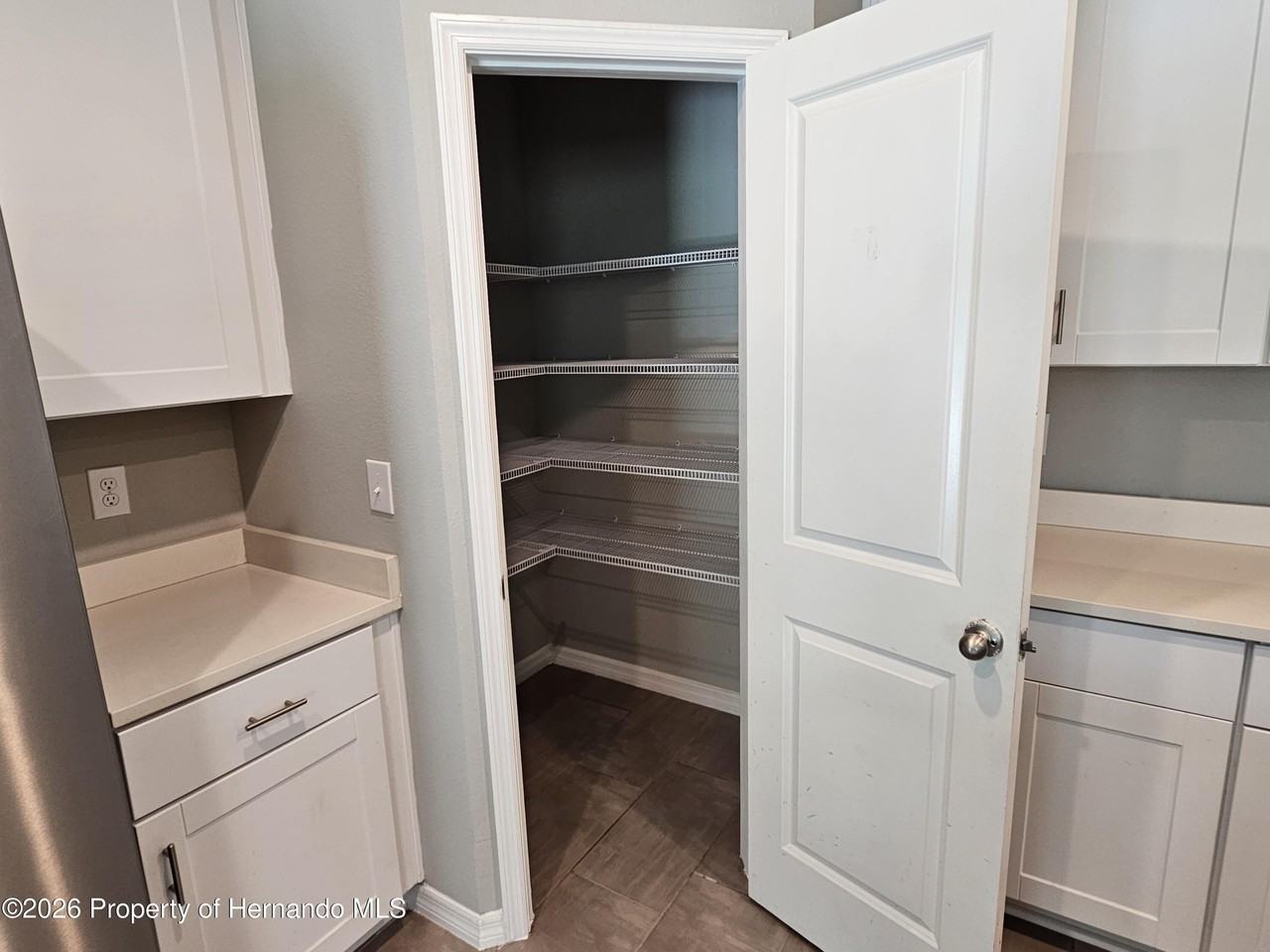 2353 Glenridge Dr - Photo 5 of 31