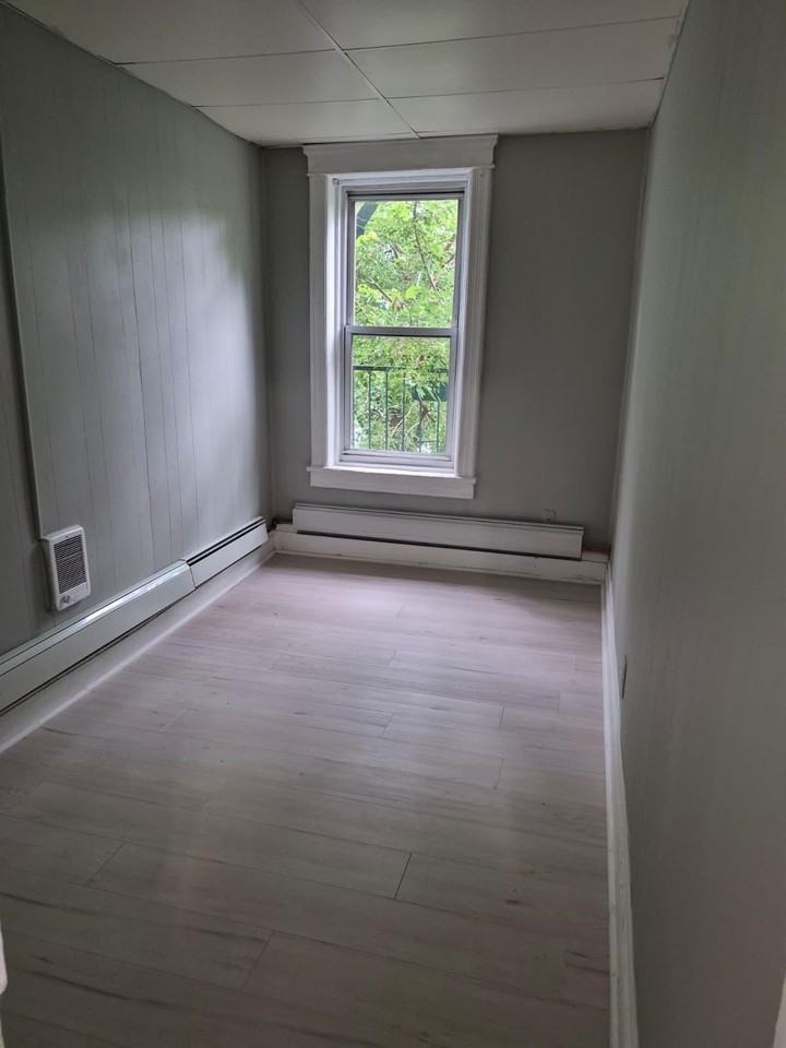 80 W 18th St #5 - Photo 5 of 10
