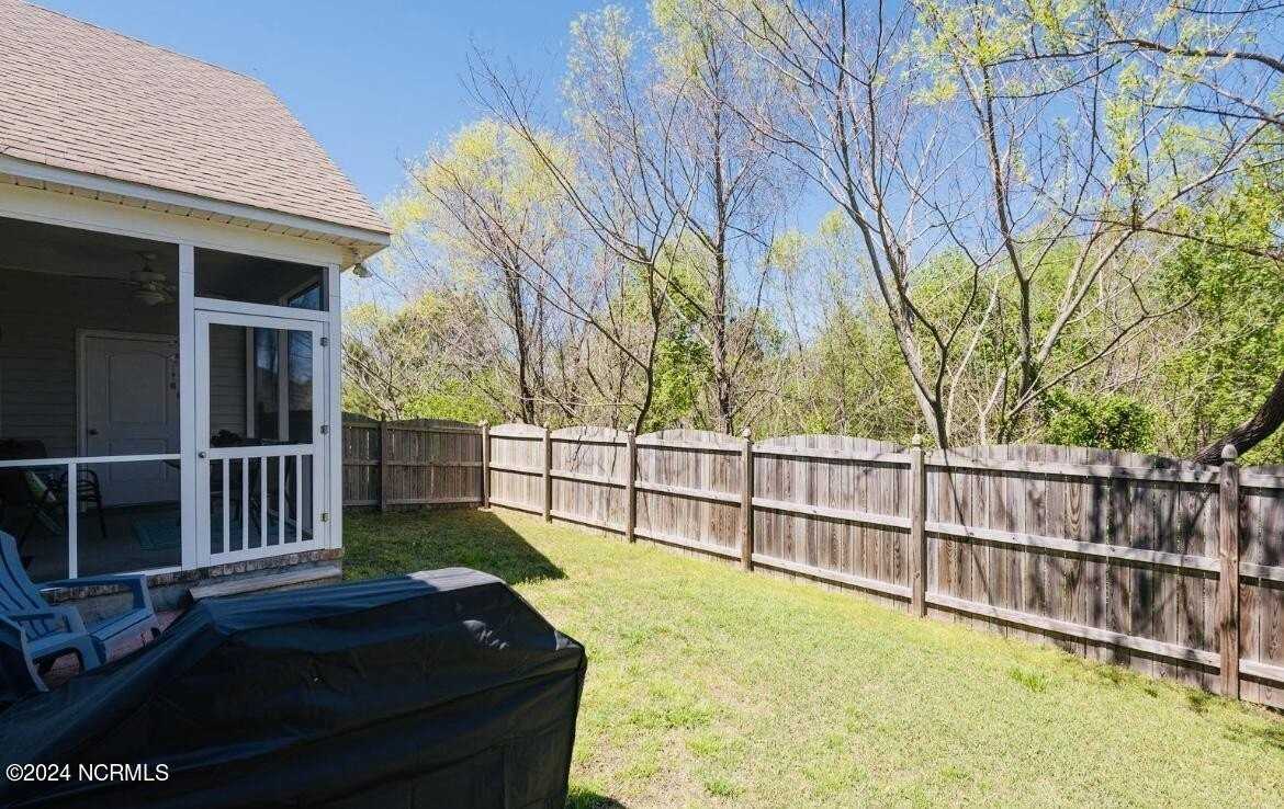 1860 Cambria Dr #B - Photo 3 of 18