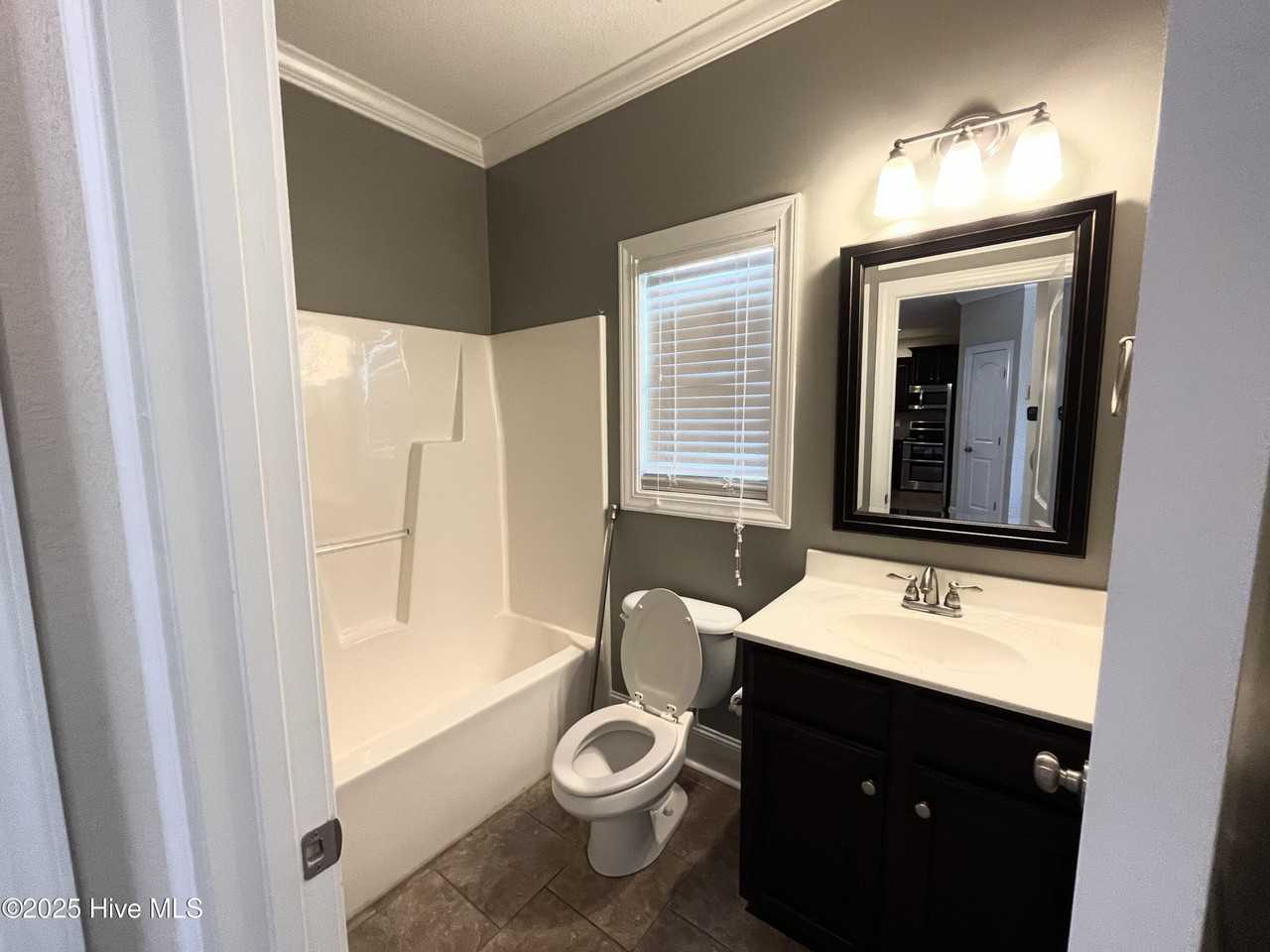 1860 Cambria Dr #B - Photo 7 of 18