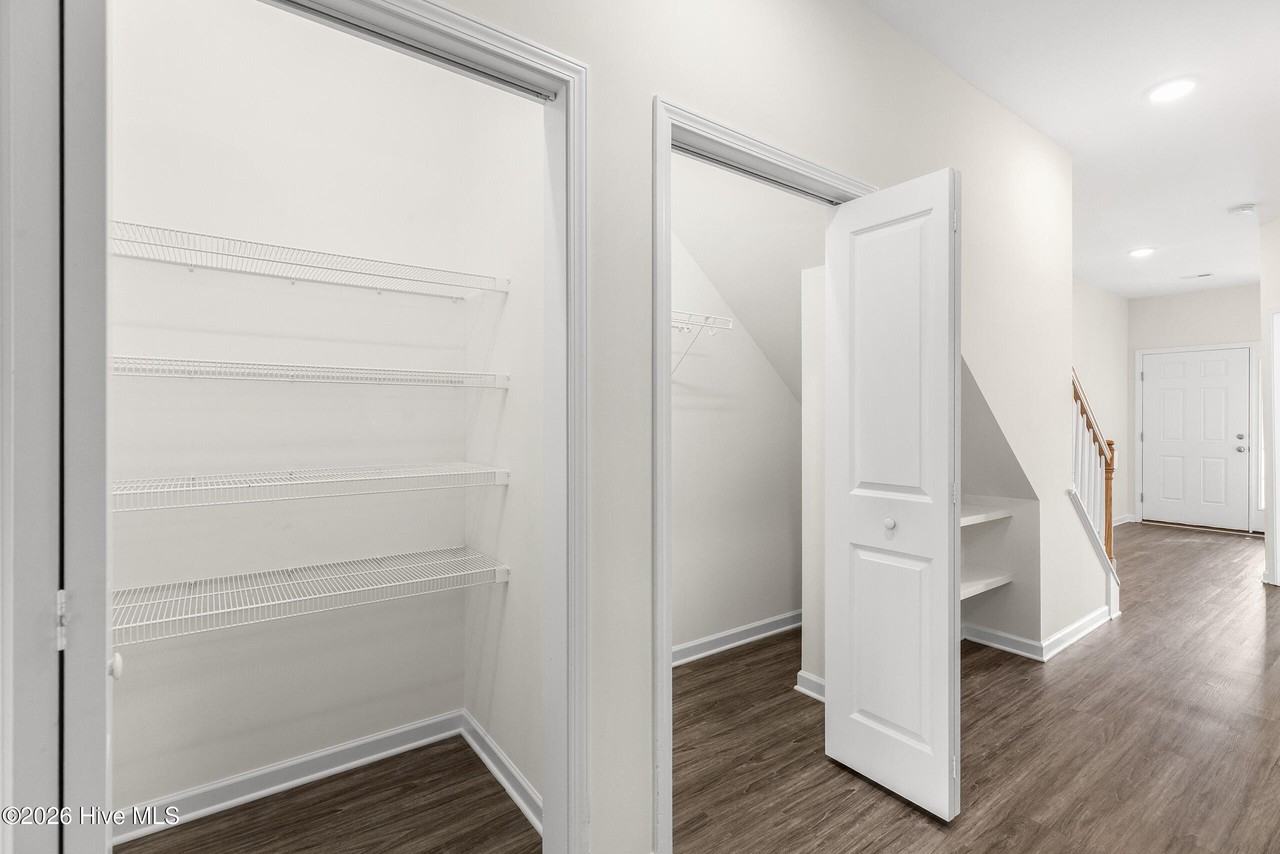 37 Dresser Ln - Photo 6 of 28