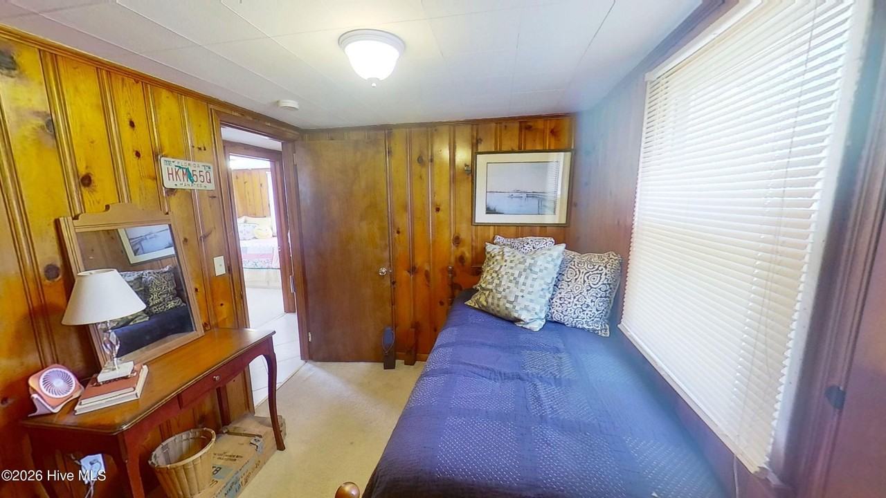310 Birmingham Ave - Photo 2 of 20