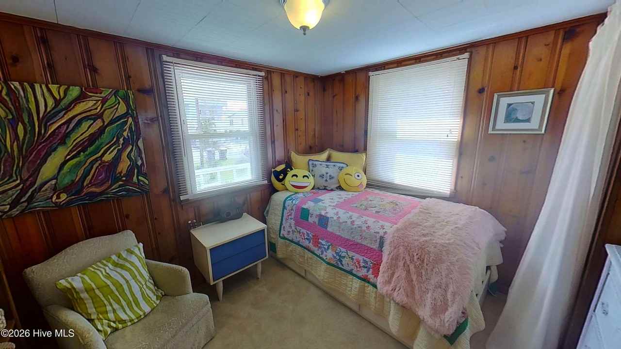 310 Birmingham Ave - Photo 7 of 20