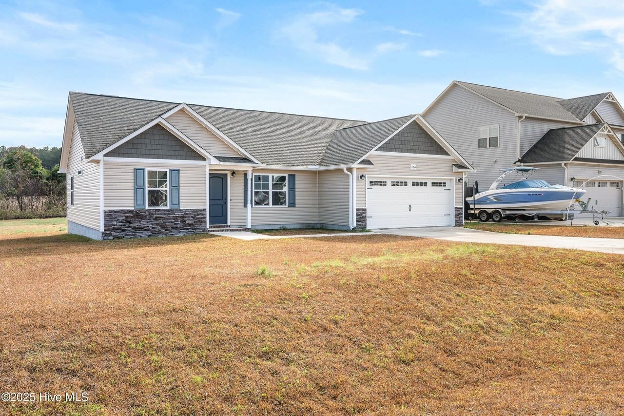 406 Paxton Ct - Photo 2 of 32